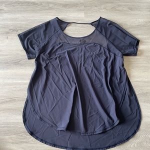Lululemon mesh T-shirt